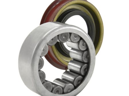 Yukon Gear Axle Bearing and Seal Kit For C10 Aero Truck   2.800in OD Fashion